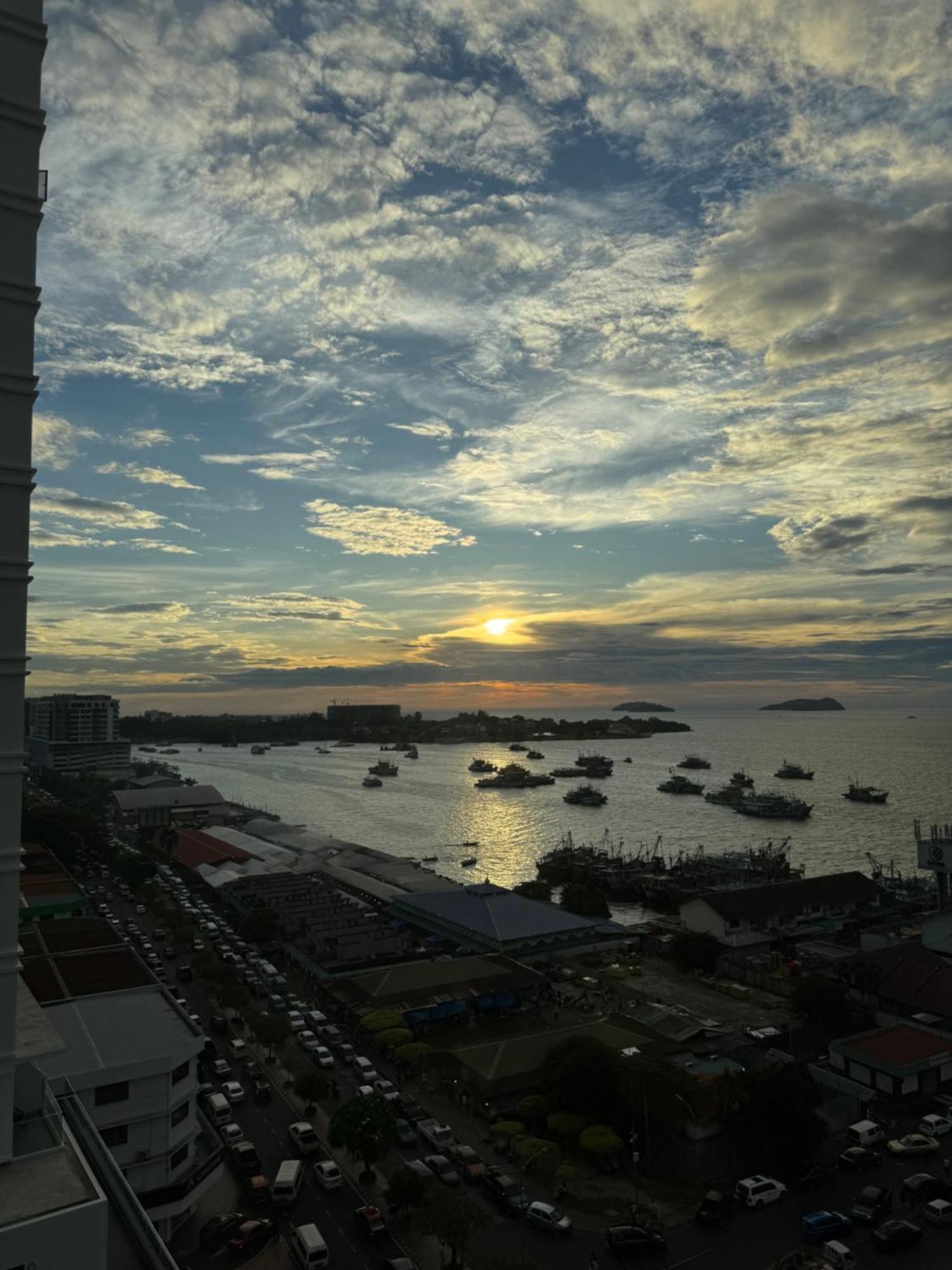 The Shore City Centre Sea View By Summerset Heavenz Apartment