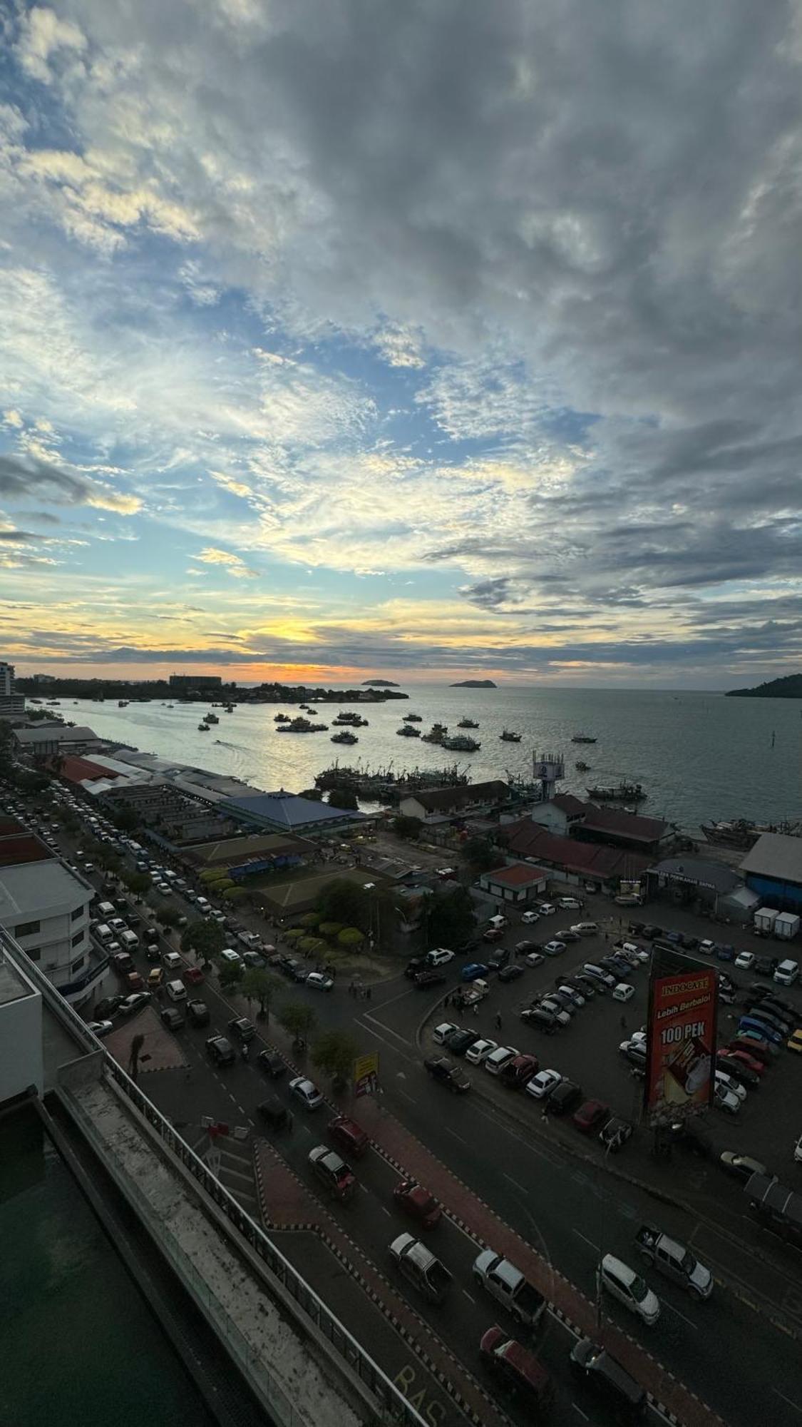 The Shore City Centre Sea View By Summerset Heavenz