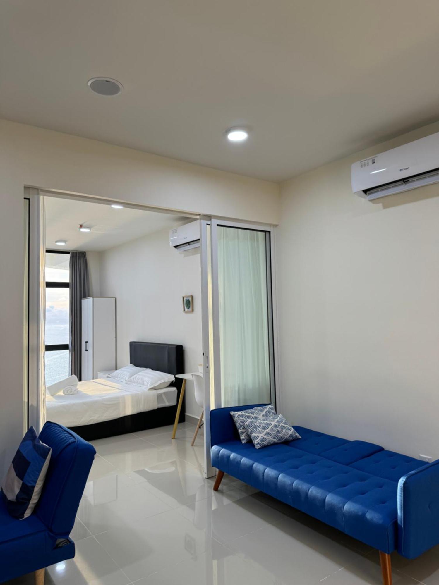 Apartment The Shore City Centre Sea View By Summerset Heavenz