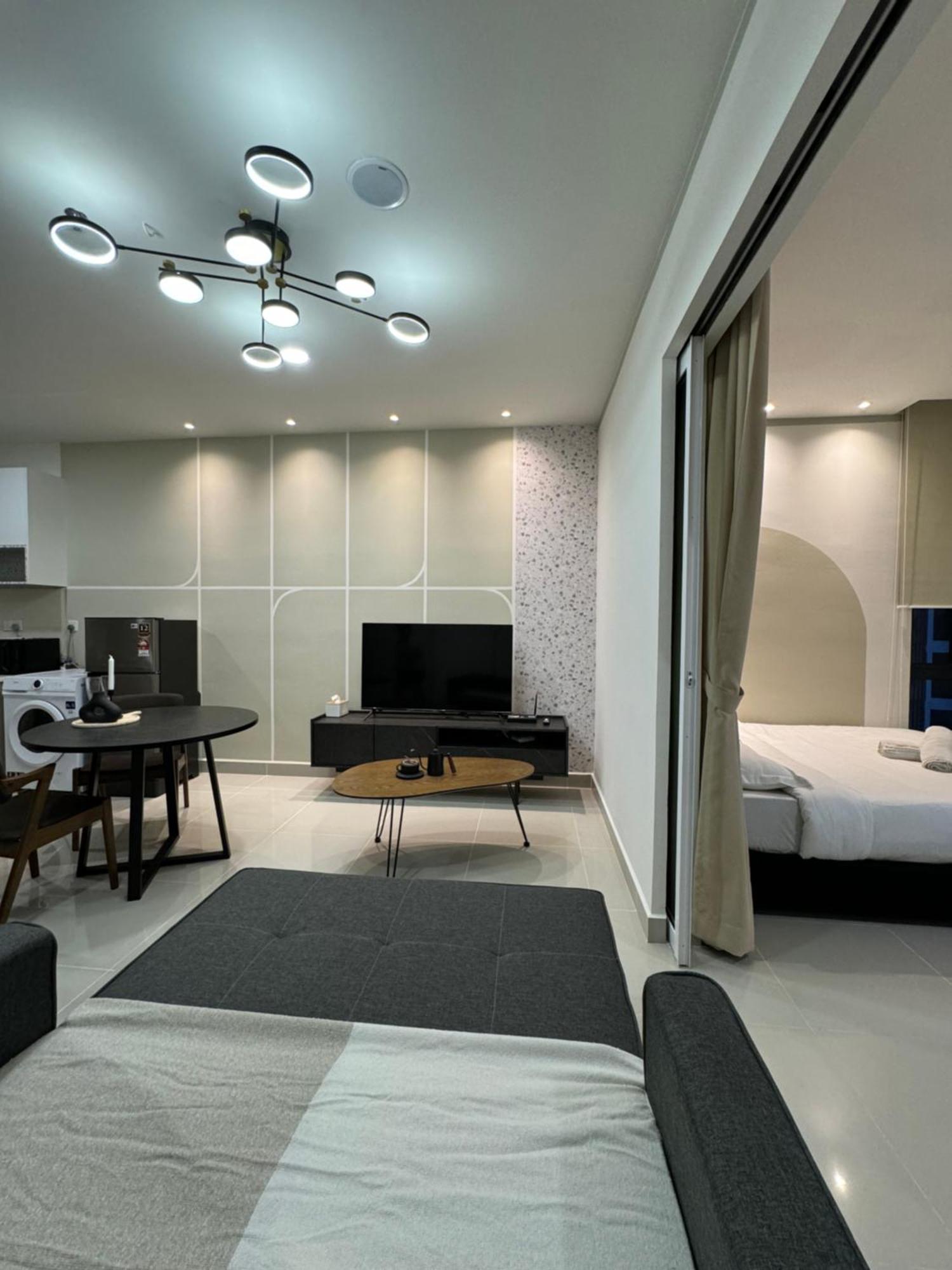 Apartment The Shore City Centre Sea View By Summerset Heavenz