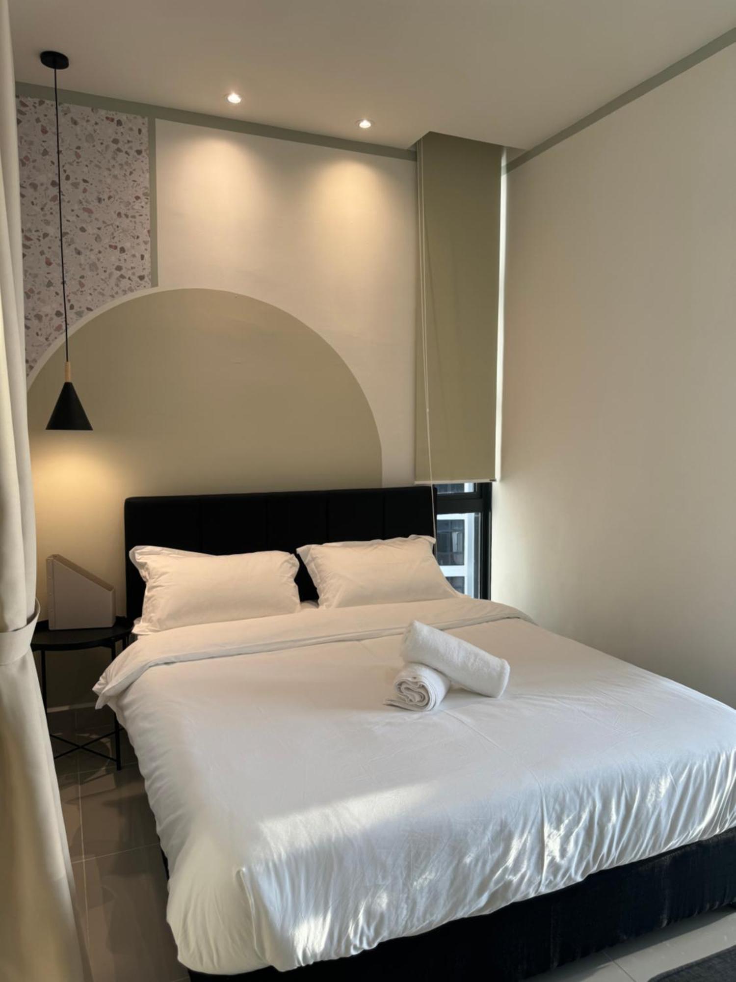 Apartment The Shore City Centre Sea View By Summerset Heavenz *
